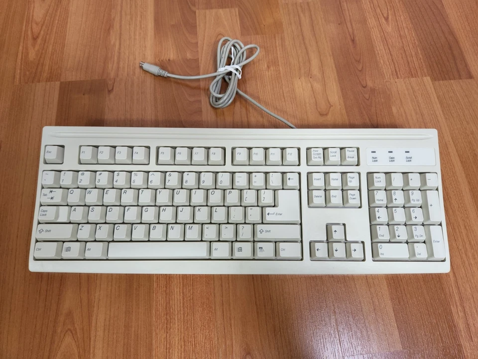 Mistumi KFK-EA4SA PS2 Keyboard, working pull, very good condition - Image 1 of 4