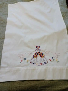 Vintage Embroidered Pair Bonnet Lady Pillow Cases - Picture 1 of 4