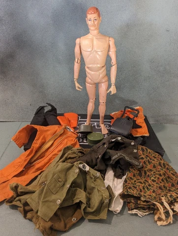 GI JOE 1960's  vtg Soldier of the World SOTW 12" Action Figure & Accessorie Lot Cover