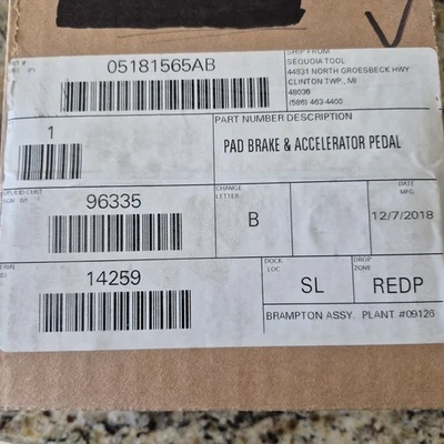 NEW Dodge Challenger Charger Chrysler 300 Brake Gas Pedal Kit Mopar 05181565AB - Image 1 of 4