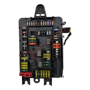 BMW 3 SERIES F30 2012-2015 Fuse Box 933788001 - Picture 1 of 10