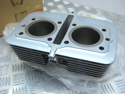 SUZUKI GS450 E/L/S 1980-1983, NEW ORIGINAL CYLINDER, 11210-44100 - Image 1 of 4