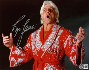 RIC FLAIR SIGNED HANDSIGNIERT 8x10 FOTO WRESTLING WCW WWF WWE LEGEND BECKETT BAS - Bild 1 von 2