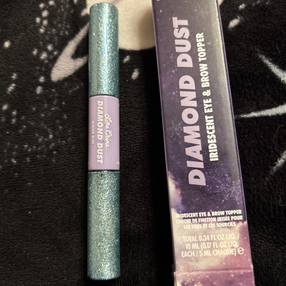 LIME CRIME DIAMANTE POLVO IRIDISCENTE BRILLO OJOS Y CEJAS TOPPER Invierno Azul Raro Foto 1 de 4