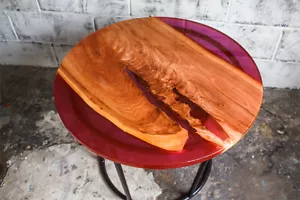 Maßgeschneiderter natürlicher Holz Epoxidharz Flussstil Couchtisch Beistelltisch Mitteltisch - Bild 1 von 1