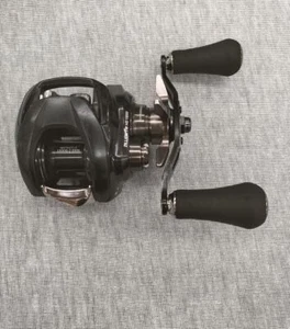 DAIWA 22 Zillion TW HD 1000 Bait Reel USED C - Picture 1 of 5