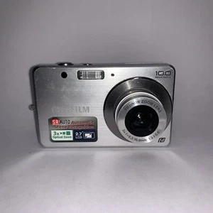 Fujifilm FinePix J20 10MP Digital Camera, 3x Optical ZOOM ERROR PARTS ONLY - Picture 1 of 7