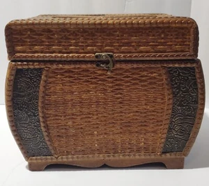 Vintage Woven Wicker & Wood Sewing Box | Swing Latch Hook | Jewelry Treasure Box - Picture 1 of 19