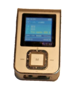 DIGITAL AUDIO PLAYER and Voice recorder - SAMSUNG -MODEL NO.YP-T7F - SILVER - Picture 1 of 7