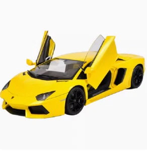 Welly 1:18 Lamborghini Aventador LP700-4 Racing Diecast Model Car Yellow IN BOX - Picture 1 of 3