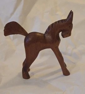 De colección 3.0" Madera Tallada Burro Burro Mula Estatuilla 3D Arte Popular Miniatura Estante Sentarse - Imagen 1 de 8