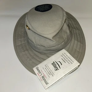 NWOT The Tilley Hat Endurables Bucket Hiking Fishing Outdoors Sage Green Size 7 - Picture 1 of 13