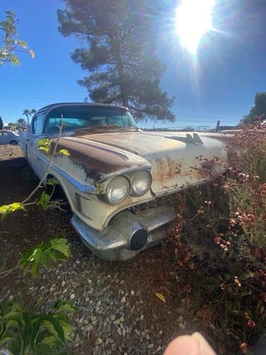 Cadillac DeVille 62 1958 Foto 1 de 4