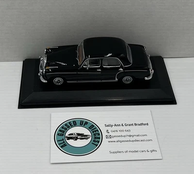 1:43 MERCEDES 220 SALOON 1956/59 BLACK MINICHAMPS - Image 1 of 4