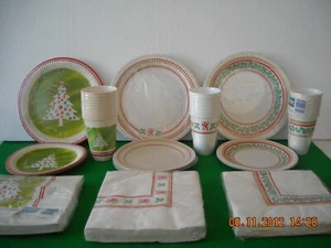 SCONTO 30% STOCK 11 CONF PIATTI BICCHIERI TOVAGLIOLI CARTONCINO NATALE - Picture 1 of 1
