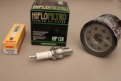 Filtro de aceite de bujía Kawasaki Mule Tune Up KAF300 KAF400 6000 6010 KAF620 620 Foto 1 de 2