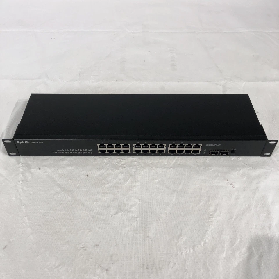 ZyXEL GS1100-24 / 24-Ports Rack-Mountable Ethernet Switch - Image 1 of 4