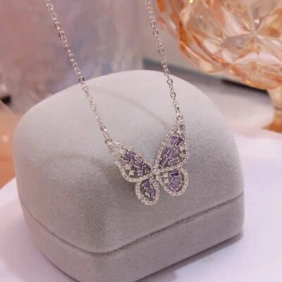 Collar colgante mariposa circonita cúbica púrpura ZARD en platino Foto 1 de 2
