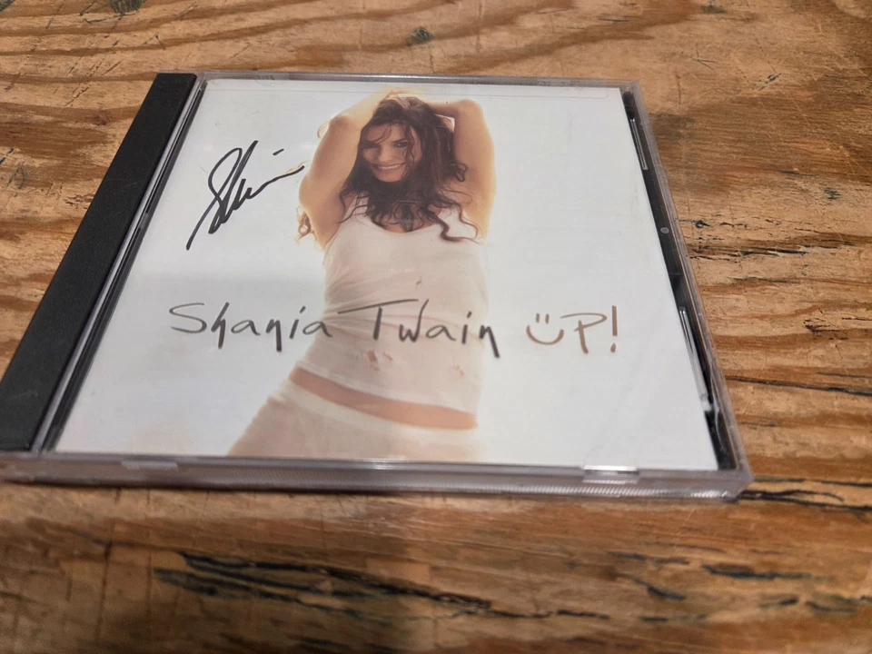 Shania Twain signed UP! cd Foto 1 de 1