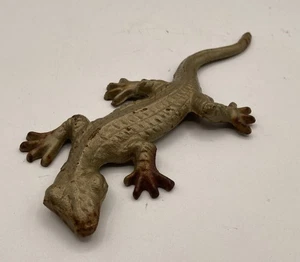 Cast Iron Gold Lizard Decor Heavy - Picture 1 of 5