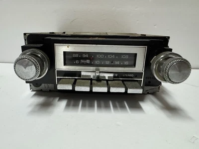 Vintage Delco GM Car Stereo Radio Model GM2700 Part #7898450 Untested/AS IS - Image 1 of 4