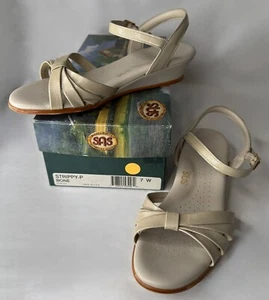 Sandali donna SAS Strippy osso beige vernice zeppa bassa fibbia comodi 7W - Foto 1 di 18