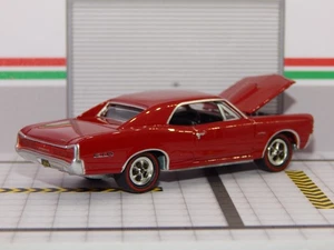 '66 1966 Pontiac GTO 389 V8 Torch Red Coupe Diorama Replica 1/64 MINT VHTF - Picture 1 of 5