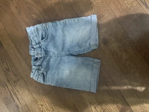 Cat And Jack Jean MIDI Shorts Super Stretch Size 7/8 - Picture 1 of 3
