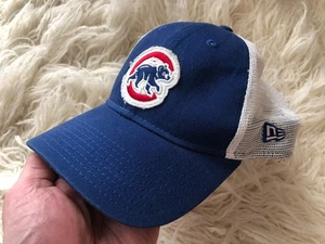 CHICAGO CUBS NEW ERA 9FORTY NBA SNAP-BACK OSFM BEAR LOGO CAP BLUE, WHITE MESH - Picture 1 of 17