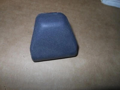 OEM MITSUBISHI 3000GT DODGE STEALTH INTERIOR CINTURÓN DE SEGURIDAD PERNO PLÁSTICO CUBIERTA DE MOLDURA Foto 1 de 2