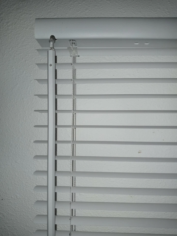 Champion Mini Blinds 1" Cordless Light Filtering Vinyl Blind 35x72" White 484992