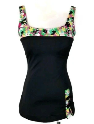 Fato de banho It Figures 8 preto rosa verde saia floral tanque controle de barriga - Imagem 1 de 4