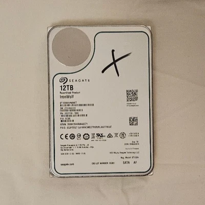 Seagate IronWolf 12TB ST12000VN0007 Festplatte 3.5" (HDD, NAS-Festplatte) - Bild 1 von 3