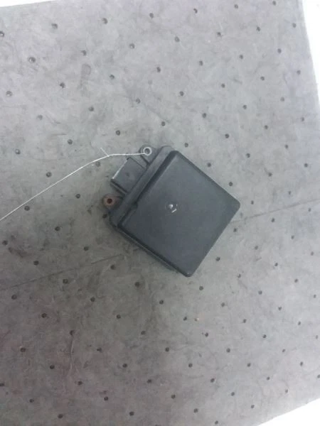 Módulo de alerta de punto ciego de asistencia al conductor compatible con 14-15 DURANGO 68137930AI Foto 1 de 4