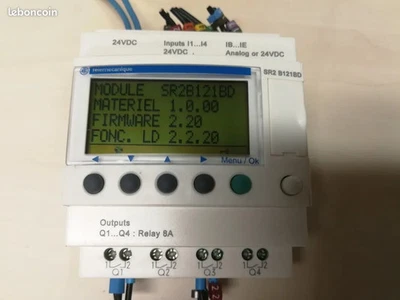 Automate zelio logic SR2 B121BD Telemecanique - Photo 1/2