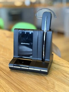 Plantronics WO2A Base PSU and Headset DECT - Picture 1 of 4