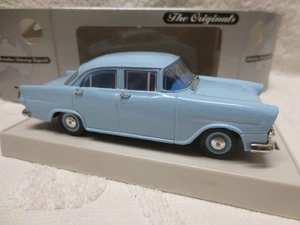 EK SEDAN HOLDEN WEDGEWOOD BLUE COLOUR TRAX TR21 1:43 SCALE - Picture 1 of 7