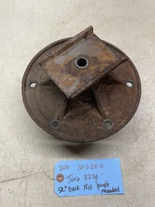 TORO Groundsmaster 223-D 4 Wheel Drive 30555 52” Deck Left  Spindle And Mandrel - Picture 1 of 4