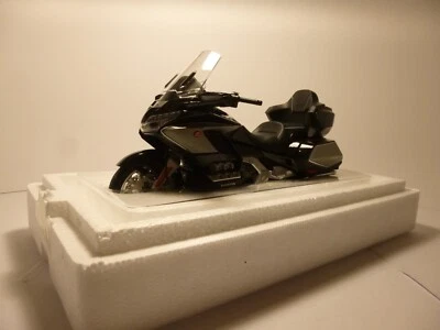HONDA GOLDWING GL 1800 2020 GRIS LCD MODELS 1/12 - Photo 1/4