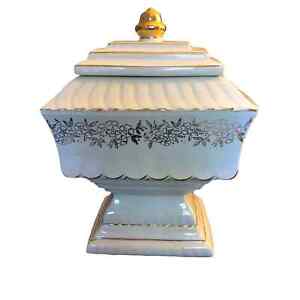 Vintage McCoy Porcelain Wedding Cake Cookie Jar with 22K Gold Accents 1961 EUC