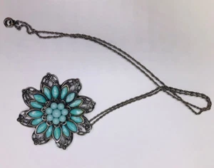 Aqua Beads Flower Metal Necklace Pendant on Chain Circle Clasp 10.5 in Length - Picture 1 of 6