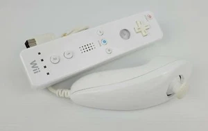 Genuine Nintendo Wii Remote Wii Nunchuck Control Wii U Compatible - Picture 1 of 7