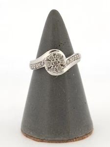 9ct White Gold 0.25ct Diamond Cluster Ring Size K 1/2 Hallmarked - Picture 1 of 9