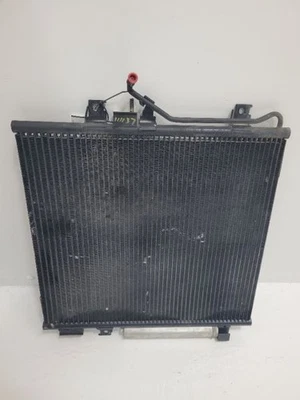 Condensador de aire acondicionado Dodge Nitro 2007-2009  Foto 1 de 4