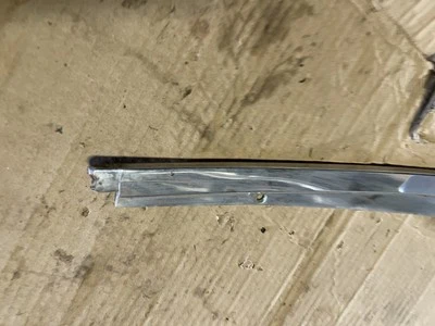 Ford Torino Fastback 1970-71 2-d, HT, esquina trasera del lado del conductor del pilar B Foto 1 de 4