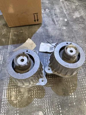Supporti Motore Mercedes C W205, Glc. Con 50000km - Immagine 1 di 4