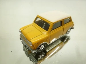 TOMICA TOMY F8 BLMC MINI COOPER S MK-III - YELLOW 1:50 - GOOD - 121 - Imagen 1 de 6