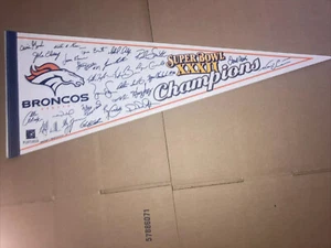 5 LOT DENVER BRONCOS SB XXXII CHAMPIONS SIGNATURE PENNANT.DIRECT FROM WINCRAFT - Picture 1 of 5