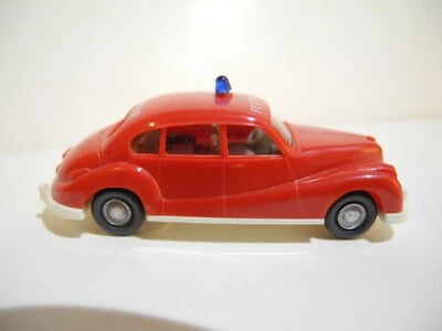 WIKING VINTAGE 1:87 FIRE DEPARTMENT FIRE CHIEF BMW 501  1985 MINT - Image 1 of 4