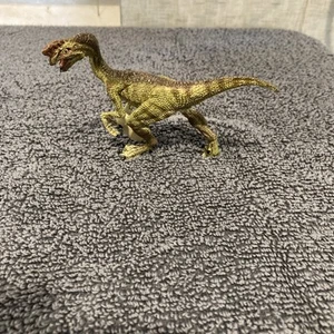 RARE Discontinued 2009 Original Papo Oviraptor Retired Dinosaur Model - Picture 1 of 3